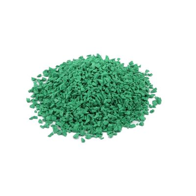สีเขียว EPDM Particle Ethylene-Propylene-Diene โมโนเมอร์ยางเม็ดสําหรับพื้นกีฬา
