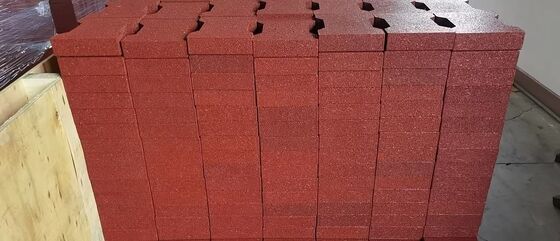 เครื่องพับยางและระบบพื้นยืดหยุ่นที่เชื่อมโยงกัน ที่ออกแบบให้ใช้งานหนักในสภาพแวดล้อมอุตสาหกรรมและการพักผ่อน